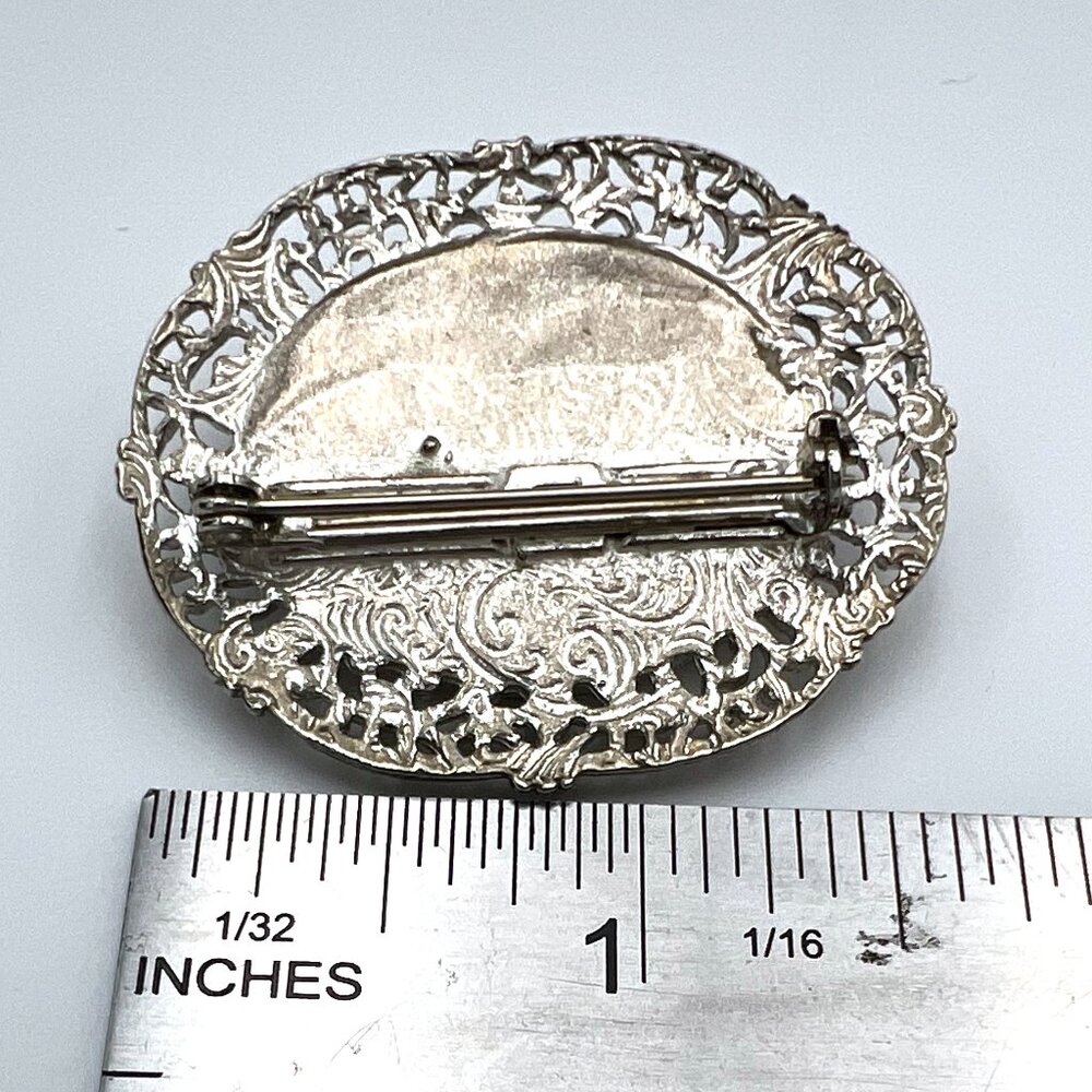 Vintage Look Silvertone and Faux Pearl Brooch - Picture 3 of 3